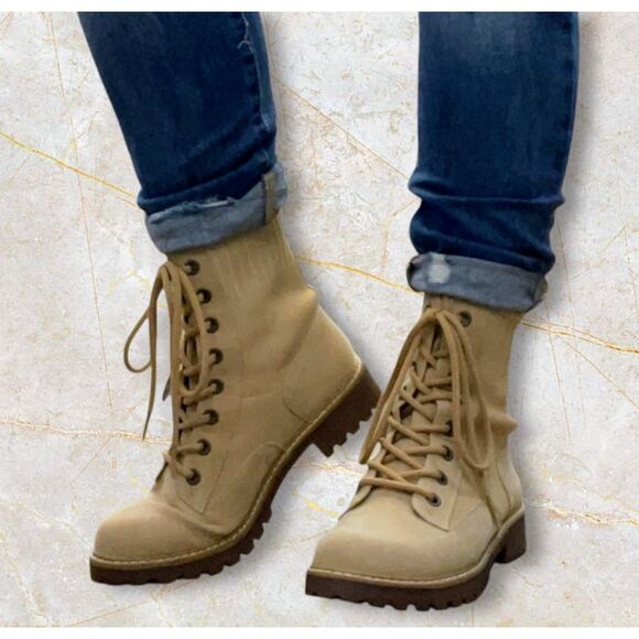 Blowfish Shoes - Blowfish Malibu Reilly Combat Lace-up Casual Boots - Sand ~ Size 9